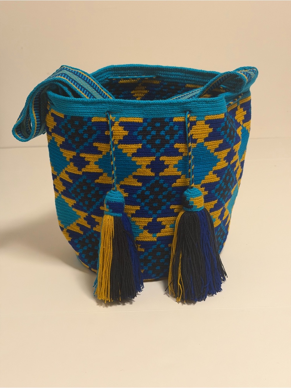 Handmade Wayuu Crossbody & Shoulder Bag